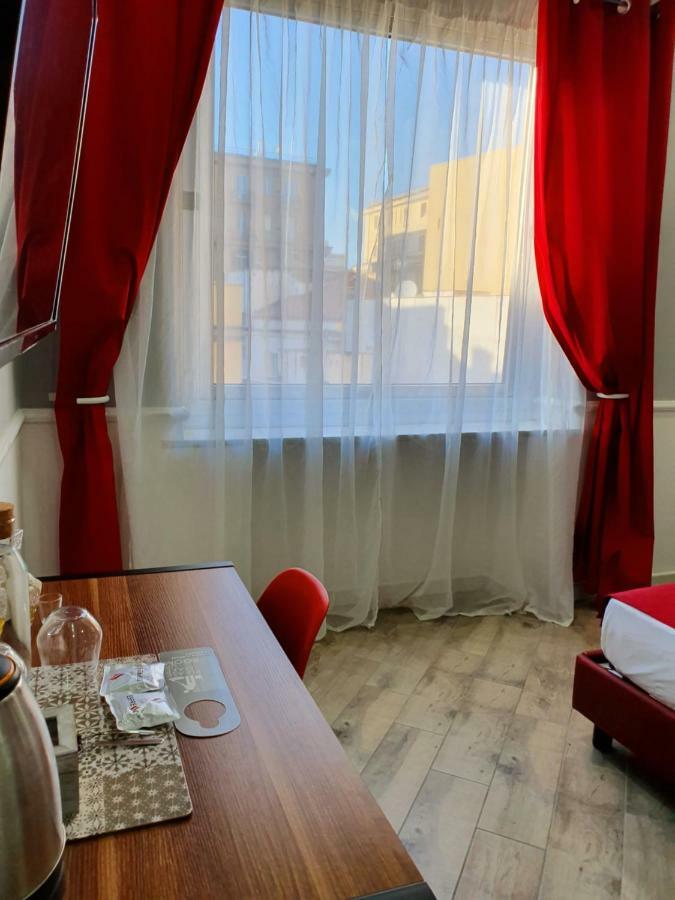 Dimorra Boutique Rooms Неаполь Экстерьер фото